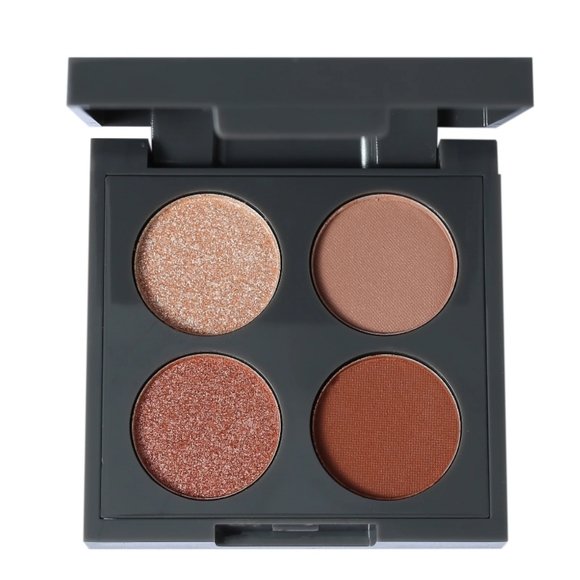2/$40! KAB COSMETICS Eyeshadow Quad in Naked - Picture 1 of 6